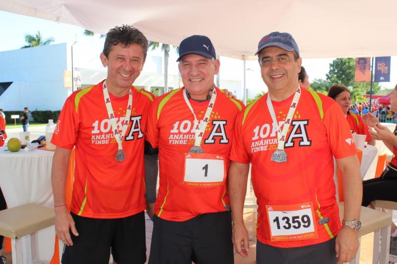 Gabriela Luckie Piccolo, con 38.16 minutos, y Enrique García Rodríguez, con de 32.00 minutos, fueron ganadores absolutos de la carrera Anáhuac-Financiera Bepensa de 10 kilómetros. 