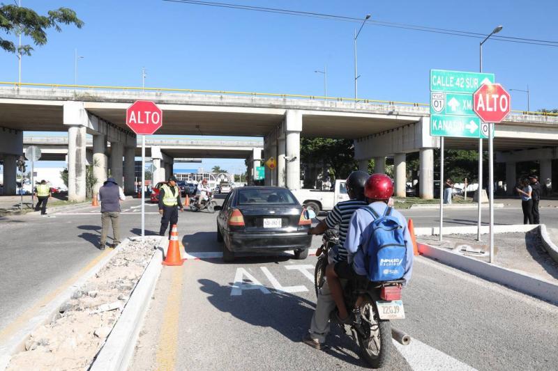 Comienza a aplicarse el cambio de vialidad en el Periférico de Mérida con la calle 42 Sur