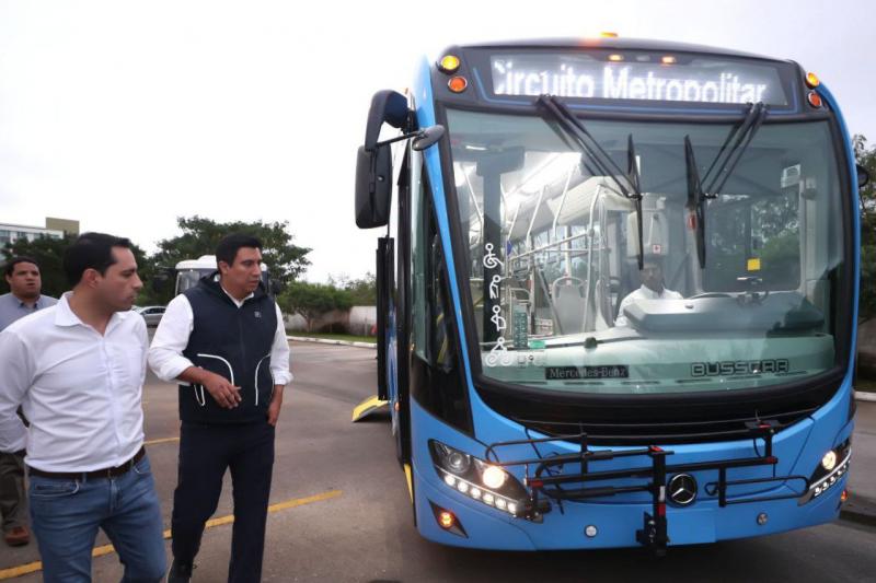 Supervisa el Gobernador Mauricio Vila Dosal nuevas unidades que estarán llegando a Yucatán como parte de la Estrategia Integral del Sistema de Transporte Público Va y Ven