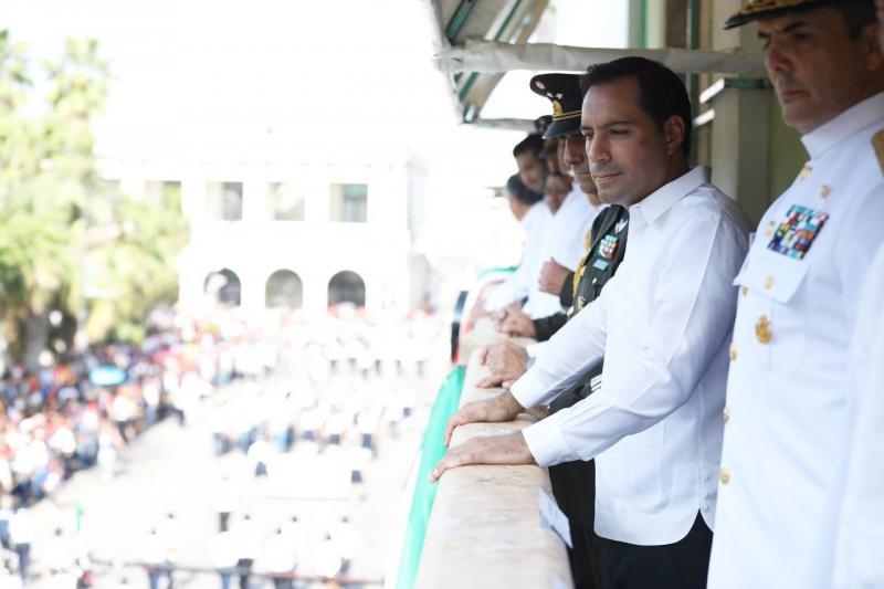 El Gobernador Mauricio Vila Dosal encabezó el desfile cívico-militar conmemorativo al 16 de septiembre