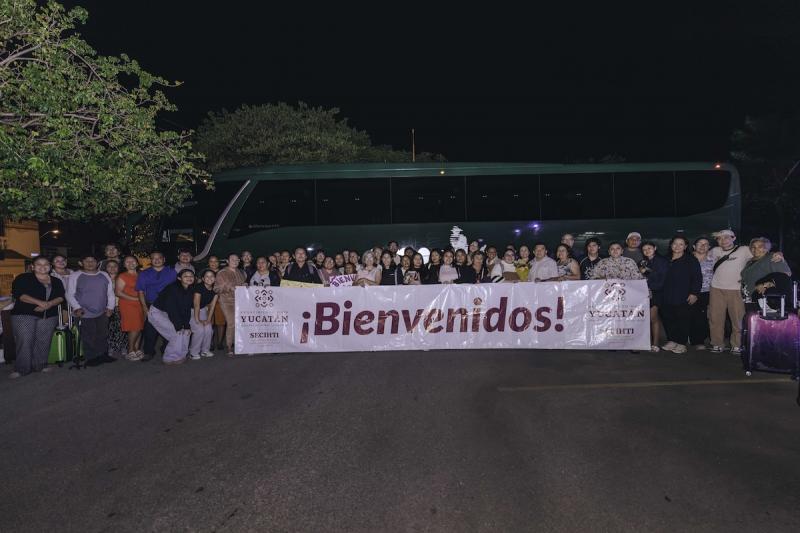 Jóvenes concluyen intercambio académico en Canadá con apoyo del Renacimiento Maya