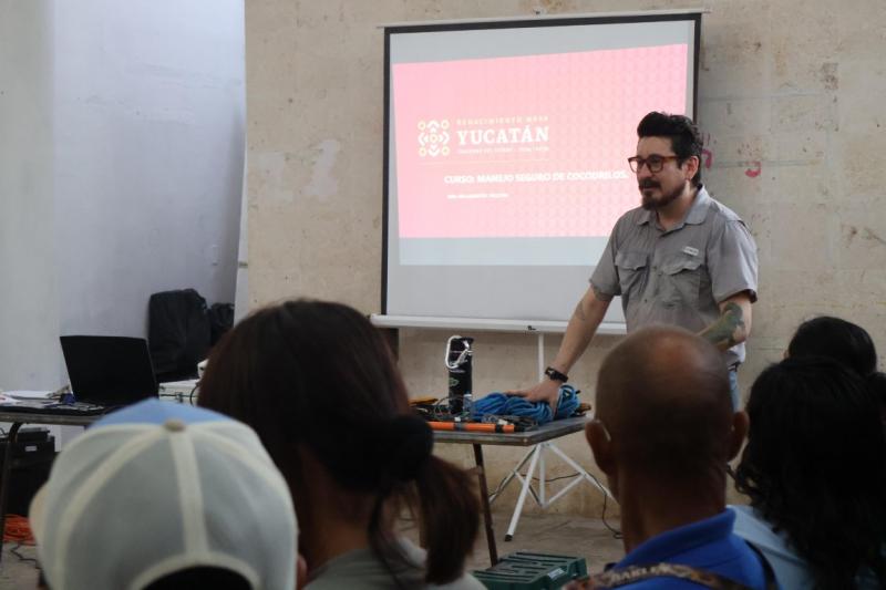 SDS capacita en Río Lagartos para el manejo seguro de cocodrilos