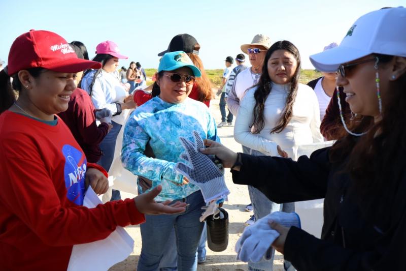   Recolectan casi 400 kilos de residuos en playas de Telchac Puerto