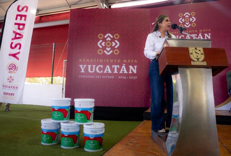 "Pintemos Juntos" promueve la transformación de Sisal a través del Gobierno del Estado