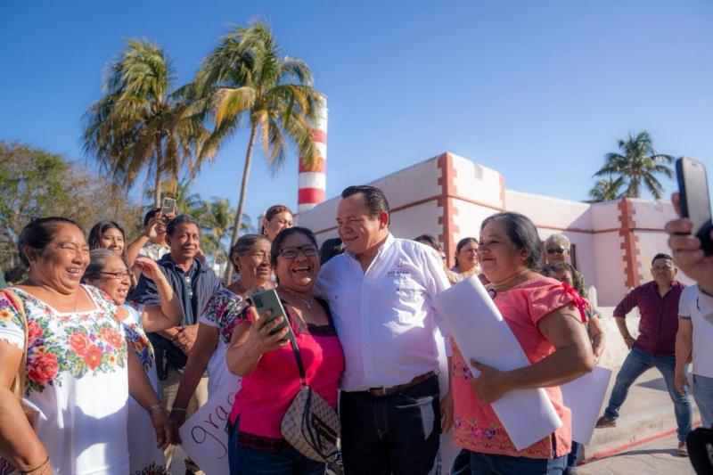 "Pintemos Juntos" promueve la transformación de Sisal a través del Gobierno del Estado