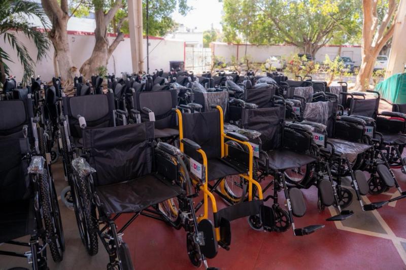 Entregan sillas de ruedas para ampliar oportunidades de movilidad e inclusión en Yucatán