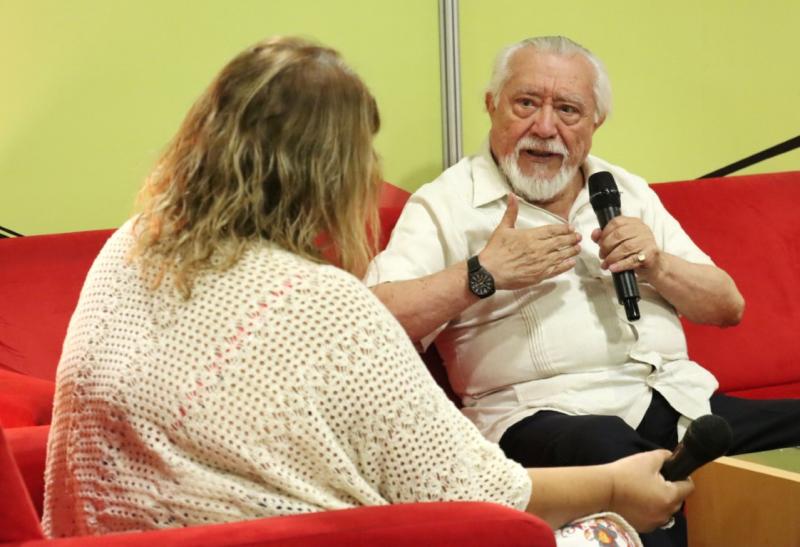 La escritura como destino inevitable: Agustín Monsreal