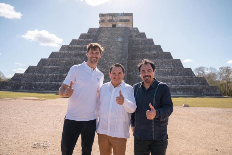 Yucatán recibe el Trofeo de la Copa Mundial de Fútbol FIFA 2026