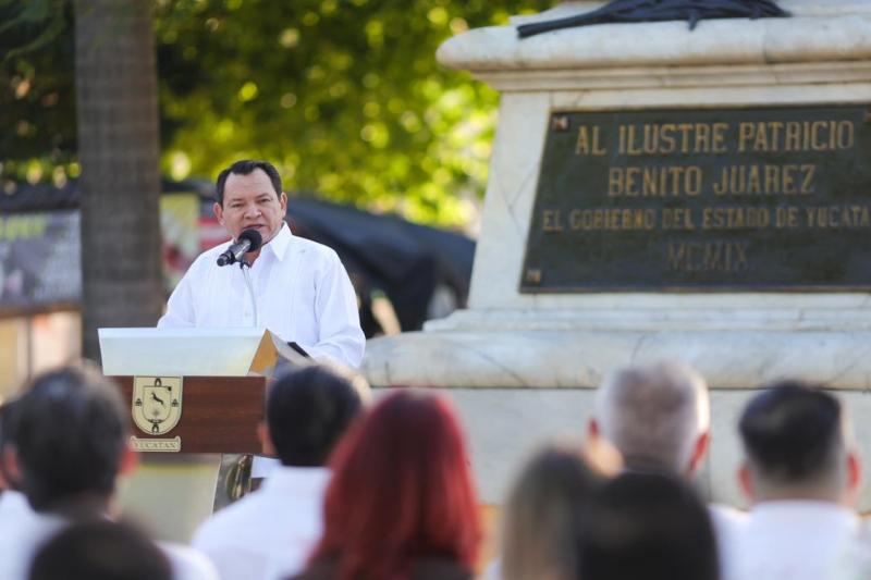 Conmemoran el 220 aniversario del natalicio de Benito Juárez García