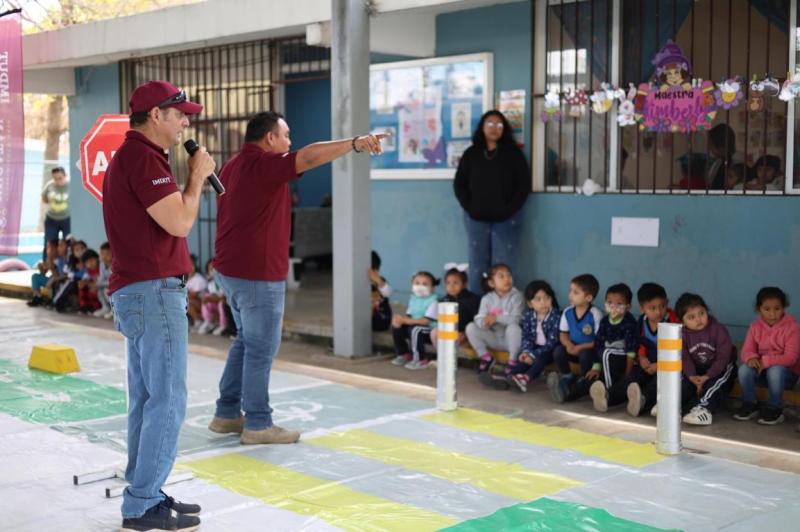 Atienden solicitud ciudadana para mejorar seguridad vial en escuela de Juan Pablo II