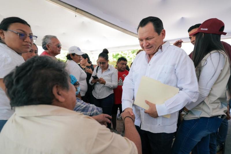 Gobierno del Estado recupera parque infantil y andadores al oriente de Mérida