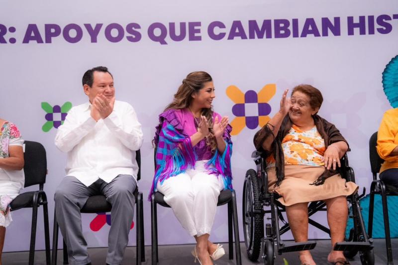 Entregan apoyos que transforman vidas en Yucatán