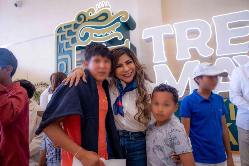 Niños de Casa Otoch viajan por primera vez en el Tren Maya rumbo a Cancún