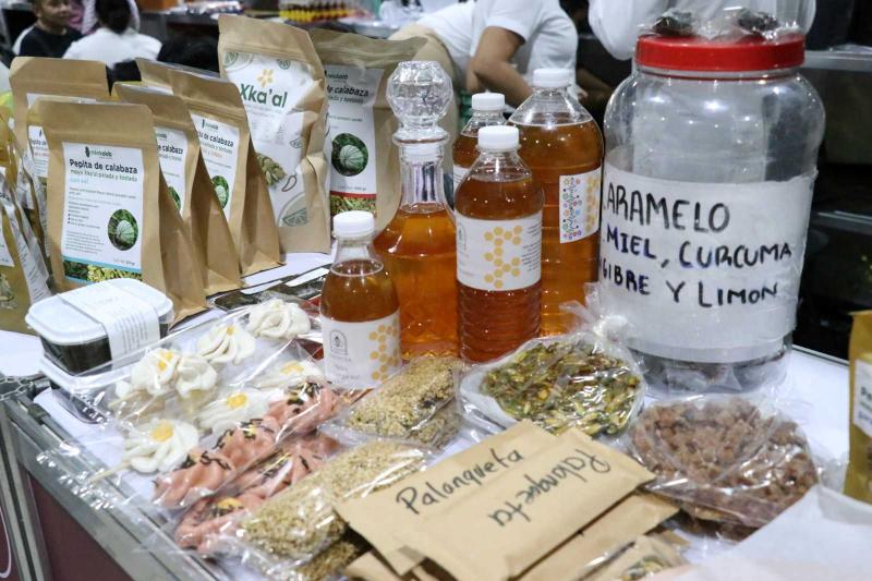 Mercado Renacer reúne a 250 productoras y productores en Expo Campo 2026