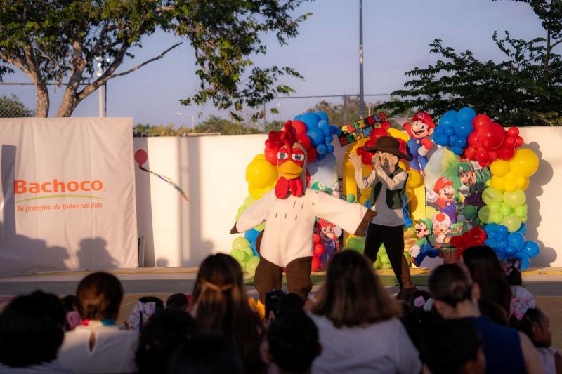 DIF Yucatán celebra el Día de la Niñez con niñas, niños y adolescentes de Casa Otoch y Otoch K’iin