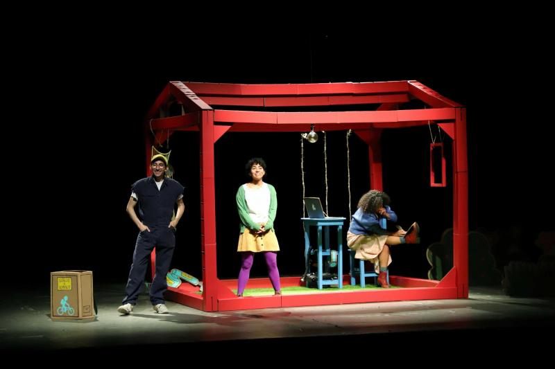 "Catsup" llena el Teatro Daniel Ayala con funciones gratuitas por el Día de la Niñez