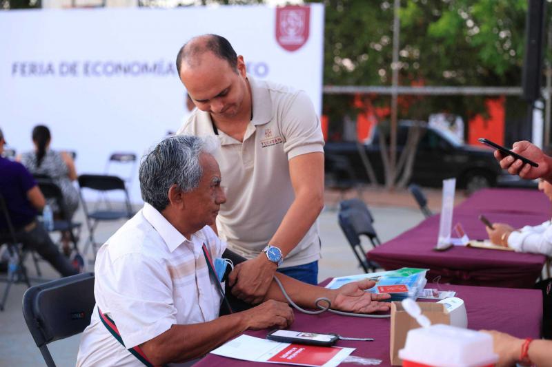 SETY acerca oportunidades laborales a colonias de Mérida