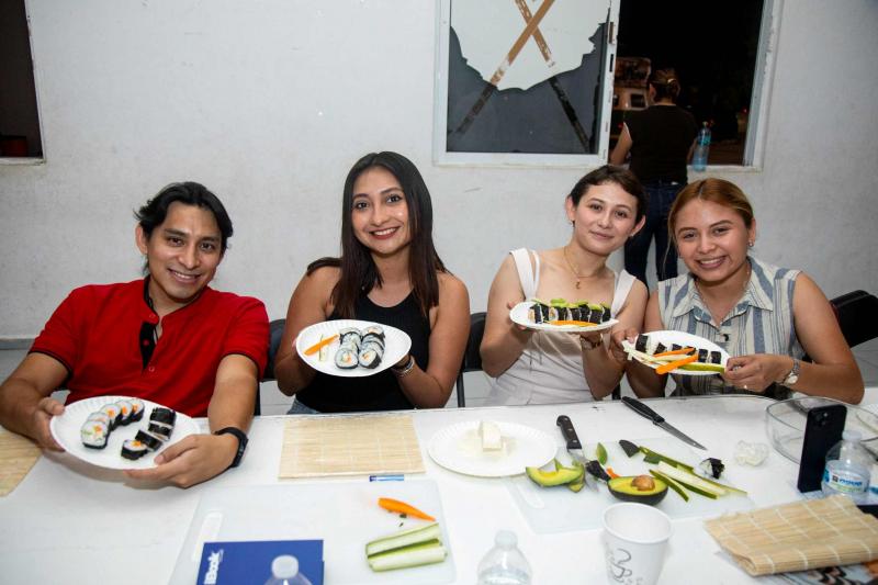 Taller gratuito de comida asiática impulsa el autoempleo entre juventudes