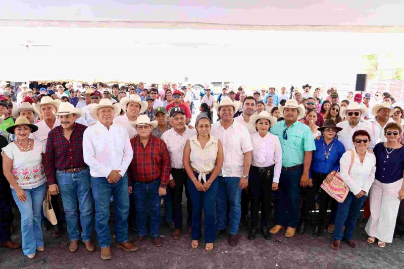 San Felipe fortalece su actividad pecuaria y recibe apoyo ante la sequía
