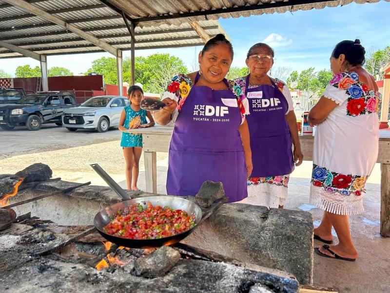 Promueve DIF Yucatán educación alimentaria en Espacios de Alimentación, Encuentro y Desarrollo