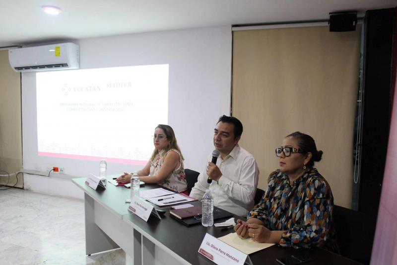 Yucatán impulsa profesionalización gratuita para prestadoras y prestadores de servicios turísticos
