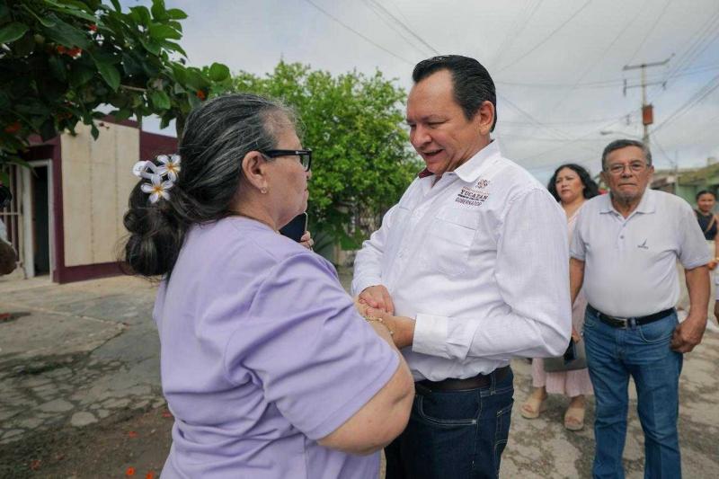 Gobernador Joaquín Díaz Mena pone fin a 40 años de rezago en calles de la Serapio Rendón