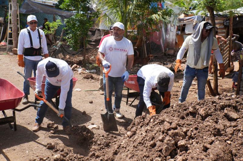 DIF Yucatán mantiene apoyo a familias afectadas por lluvias en el sur de Mérida