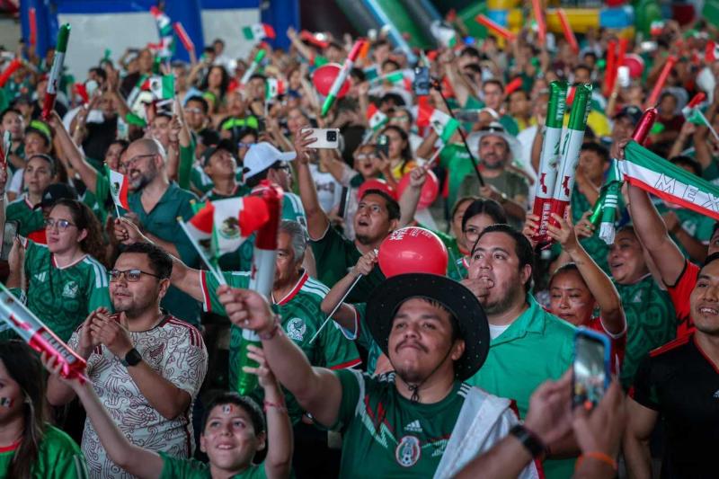 Saldo blanco y convivencia familiar durante el inicio de Zona Fan Yucatán del Mundial FIFA 2026
