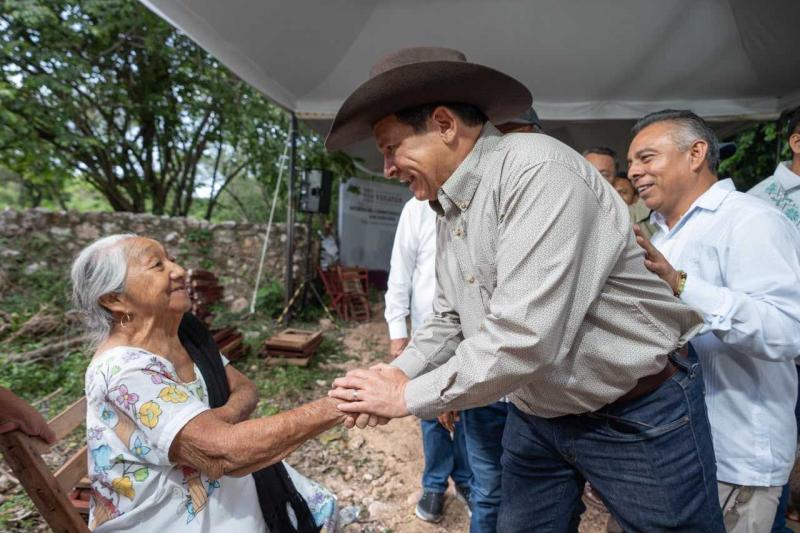 Renacimiento Maya fortalece cadena productiva con infraestructura rural