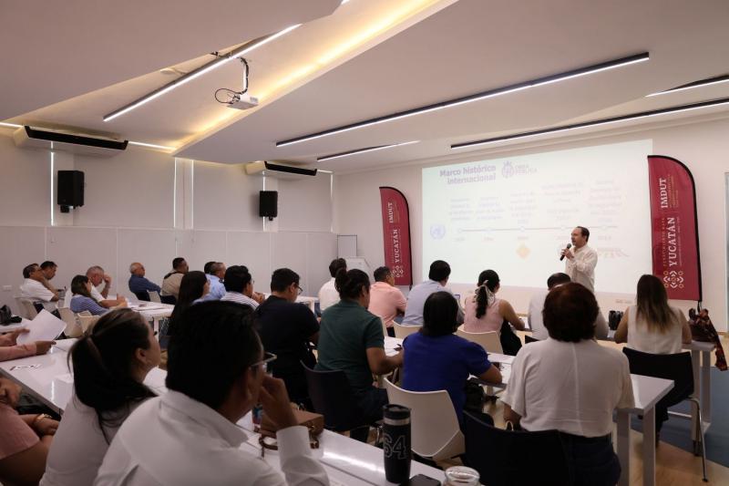 Fortalecen capacidades municipales para proyectos de movilidad más seguros