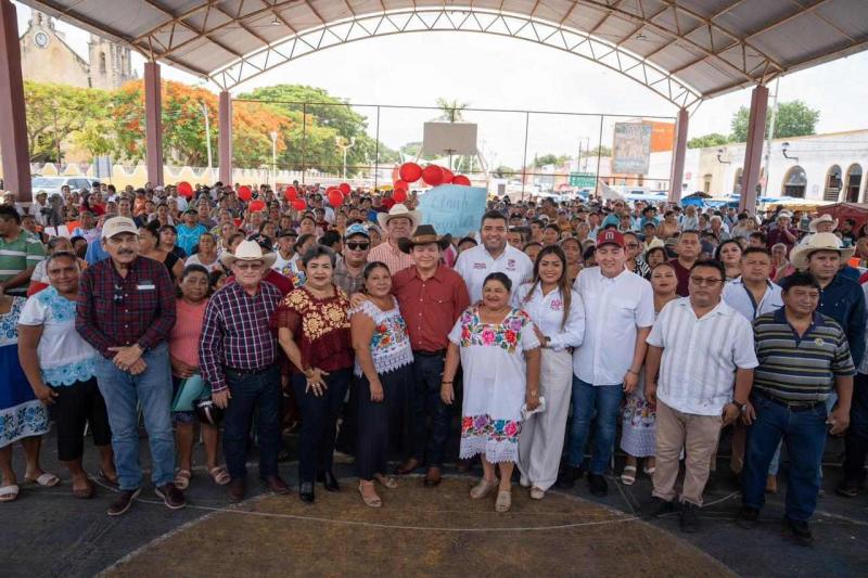 Renacimiento Maya cumple al campo yucateco con 116 mdp en ganadería, apicultura y caminos rurales
