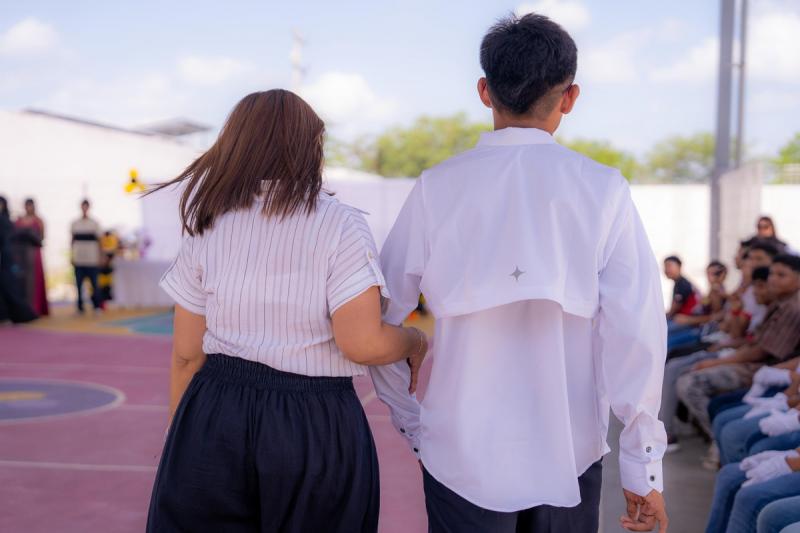 DIF Yucatán reconoce a seis adolescentes de Casa Otoch que concluyeron la secundaria