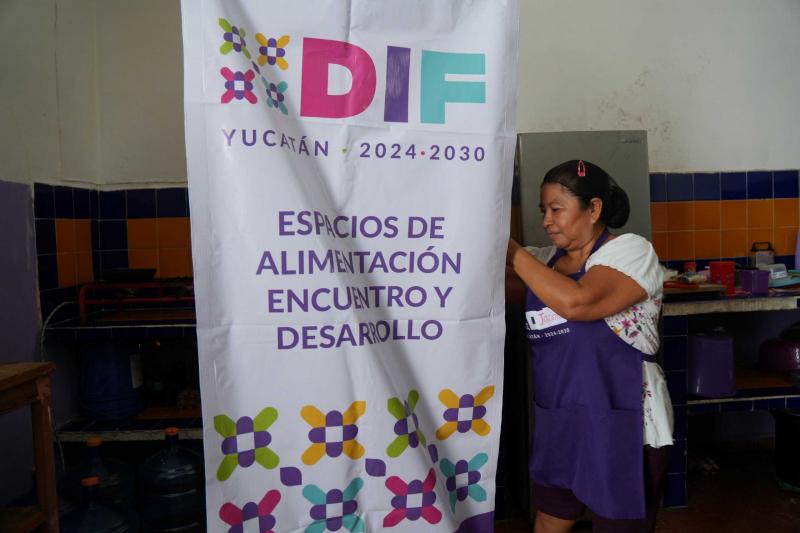 DIF Yucatán promueve alimentación saludable en comedores comunitarios de Tekantó