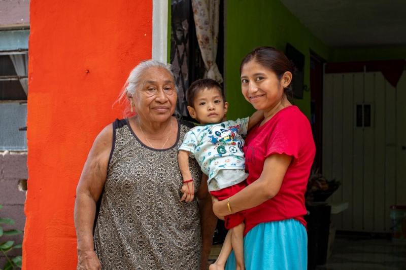 Mujeres Renacimiento apoya a madres autónomas en el cuidado de sus familias