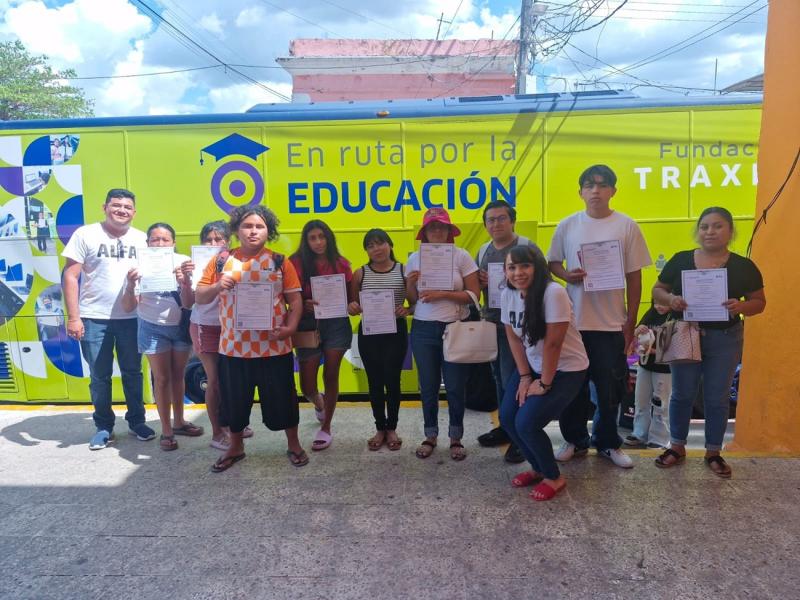 Aula móvil del Ieaey llegará a Cacalchén para acercar servicios de educación básica