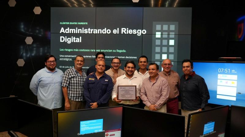 UPY fortalece prevención de riesgos digitales en empresas locales