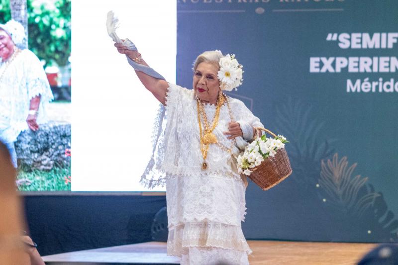 DIF Yucatán promueve orgullo por las raíces mayas con la semifinal de Persona Adulta Mayor 2026