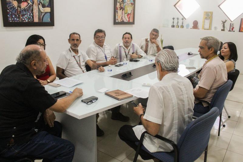 Acuerdos con guías certificados para la competitividad turística de Yucatán
