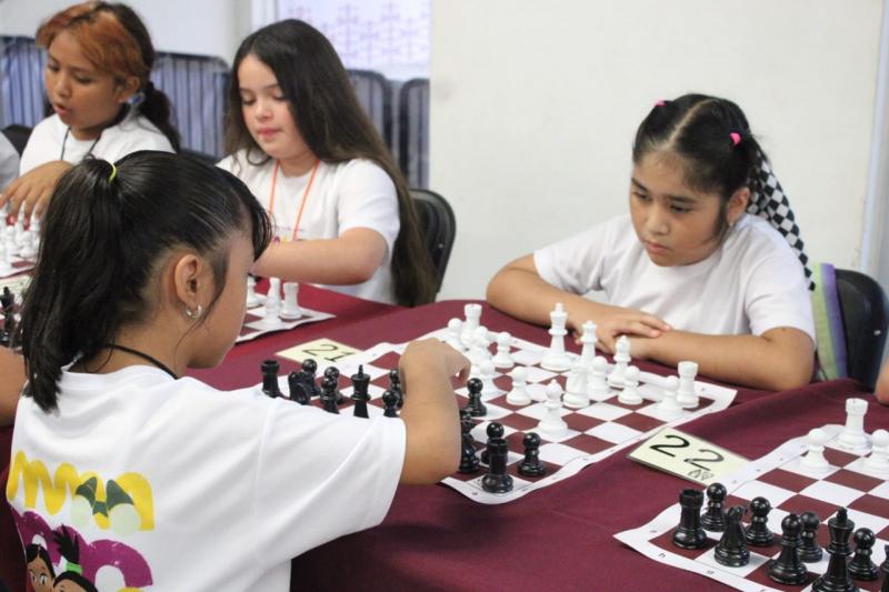 Captan nuevos talentos deportivos durante el campamento de verano Baaxal Paal Renacimiento 2026
