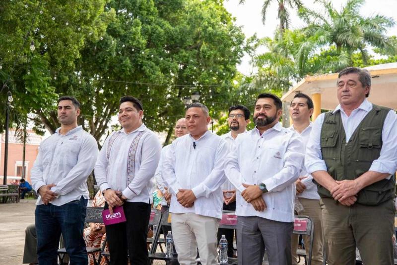 Ventanilla Única Estatal Móvil facilita gestiones a familias de Espita y municipios cercanos