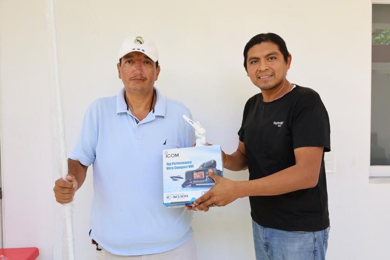Continúa entrega de equipos del programa Seguridad en el Mar