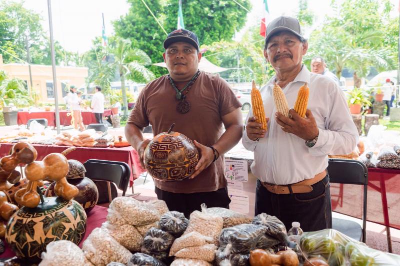La milpa y la chaya protagonizan feria de saberes y ciencia