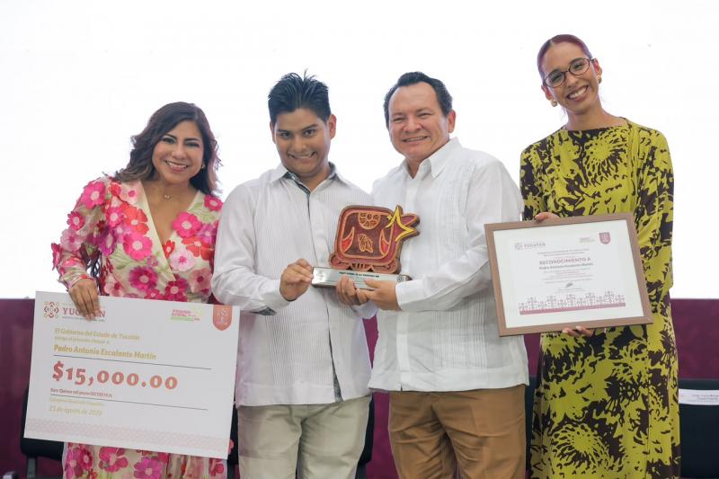 Renacimiento Maya reconoce a las juventudes que transforman Yucatán