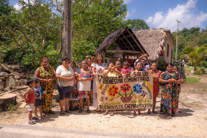 DIF Yucatán impulsa seguridad alimentaria de familias de Chemax