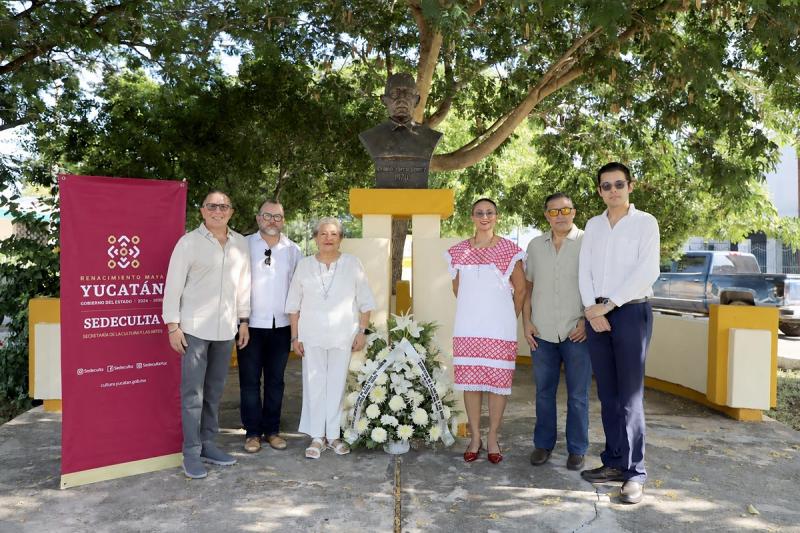 Honran legado literario de Ermilo Abreu Gómez a 132 años de su natalicio