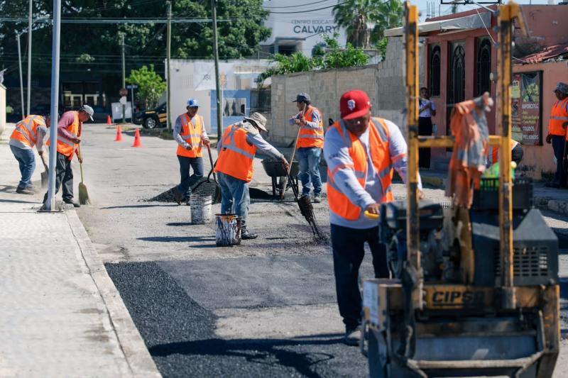 Renacimiento Maya cumple compromisos con Mérida y atiende 57 calles en el fraccionamiento Limones  
