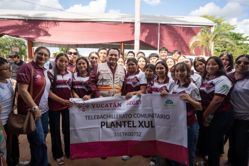 Cumple Renacimiento Maya con carreteras en Oxkutzcab
