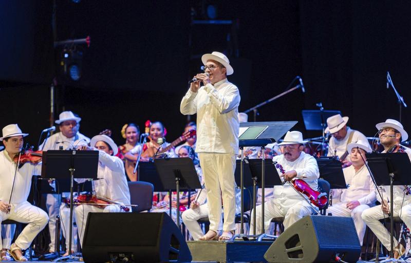 Orquesta Típica Yukalpetén lleva la música de Yucatán al corazón del Festival Cervantino
