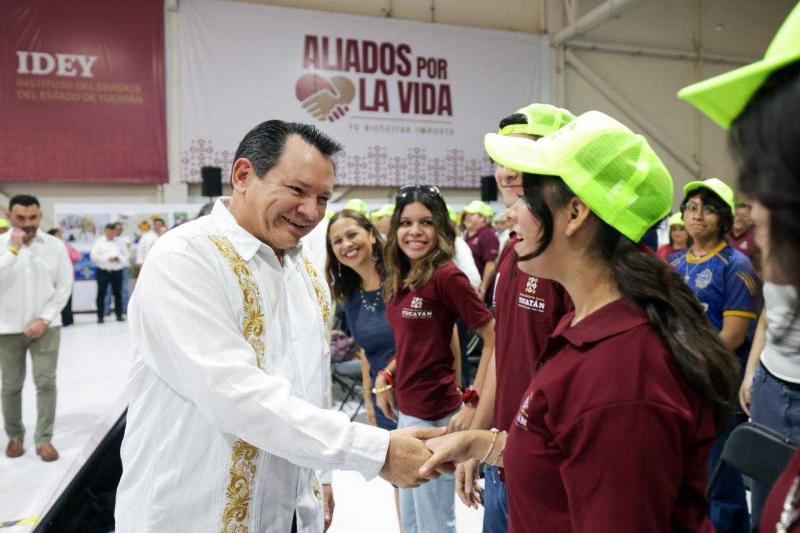 Yucatán registra 79 suicidios menos en 2025; Aliados por la Vida llega a 60 planteles