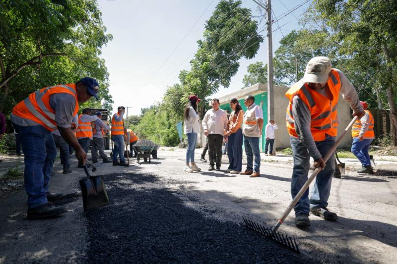 San Luis Sur Dzununcán: 18 calles reparadas y 100 metros de calle nueva en siete semanas